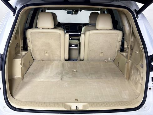 Used 2016 Toyota Highlander Limited Platinum image 22
