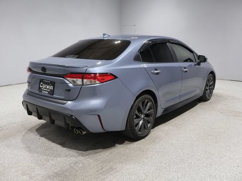Used 2024 Toyota Corolla SE w/ SE Premium Package FWD image 2