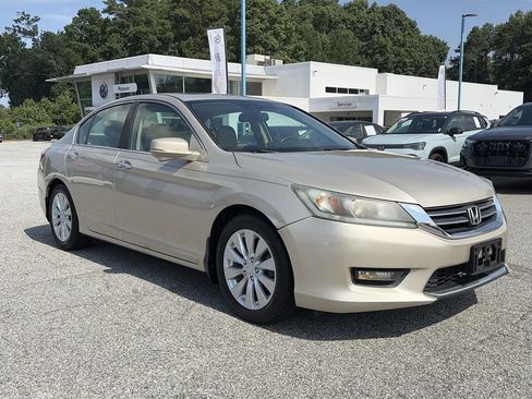 Used 2014 Honda Accord EX-L image 9
