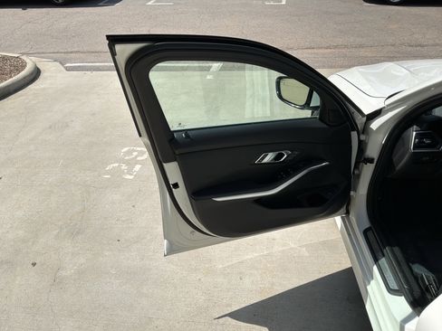 Used 2020 BMW 330i Sedan RWD image 14