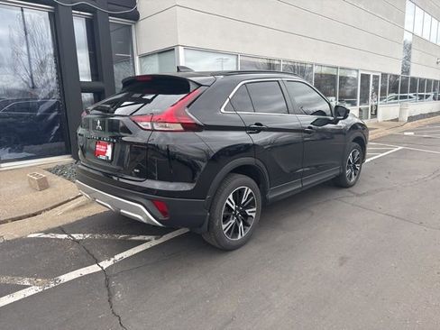 Used 2023 Mitsubishi Eclipse Cross SE image 2