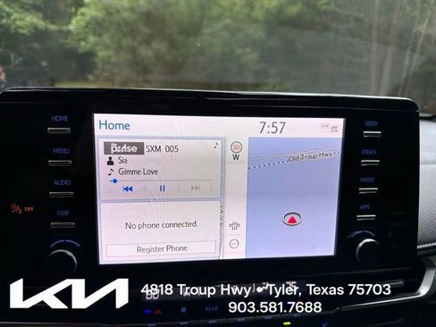 Used 2024 Toyota Sienna XLE Woodland Edition AWD/4WD image 17