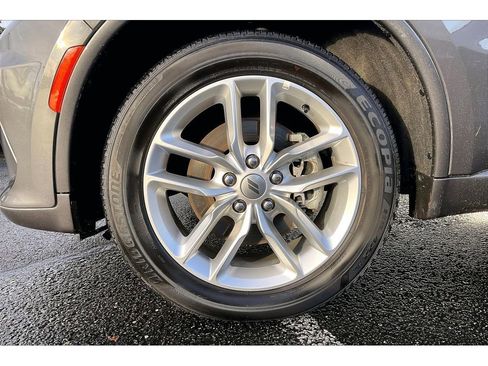 Used 2024 Dodge Durango GT image 9