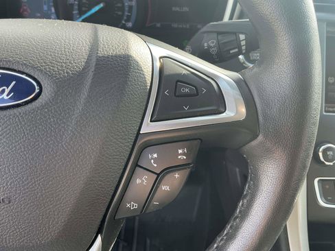 Used 2016 Ford Fusion SE w/ Equipment Group 502A image 18