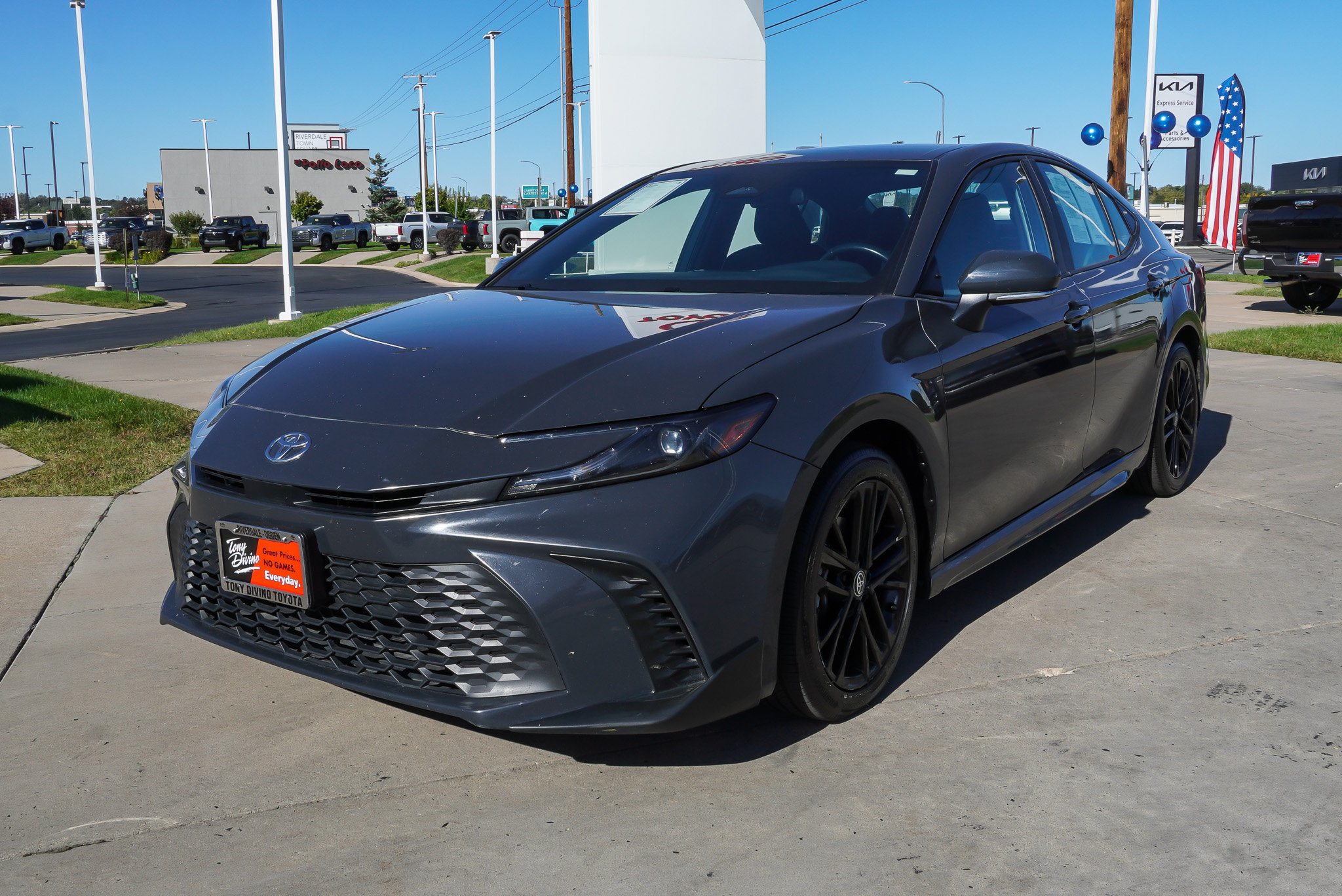 Certified 2025 Toyota Camry SE AWD/4WD image 4