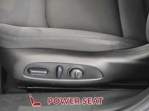 Used 2024 Chevrolet Malibu LT FWD image 15