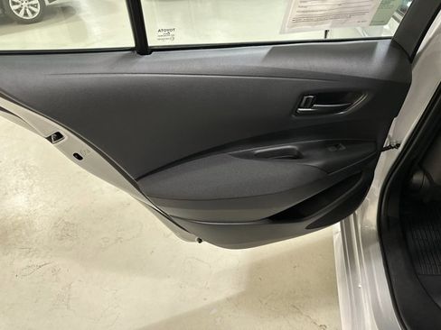 Used 2025 Toyota Corolla LE image 23