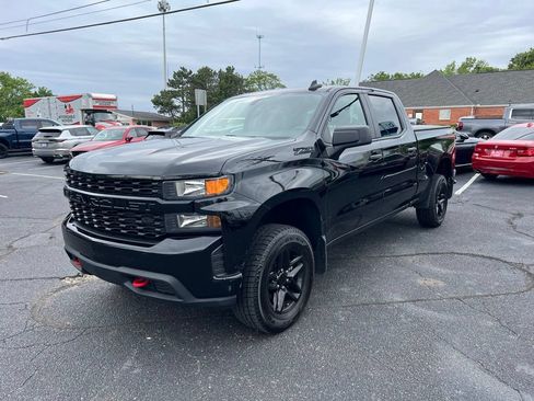 Used 2021 Chevrolet Silverado 1500 Custom Trail Boss w/ LPO, Dark Essentials Package AWD/4WD image 2