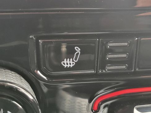 Used 2025 Jeep Grand Cherokee Laredo X w/ Luxury Tech Group I image 53