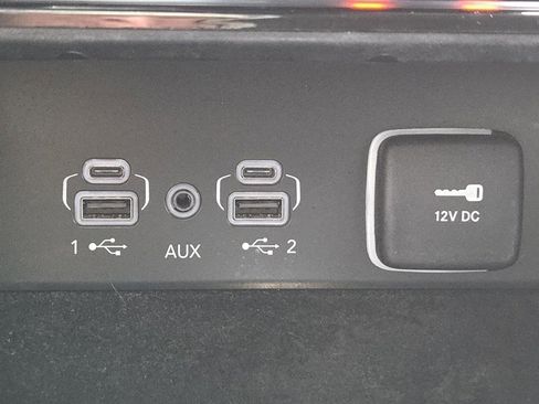 Used 2022 Jeep Grand Cherokee L Limited image 16