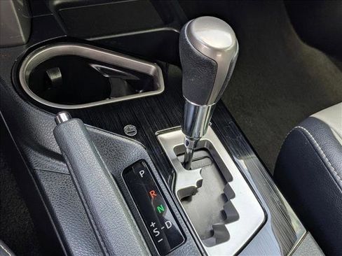 Used 2017 Toyota RAV4 Limited image 16