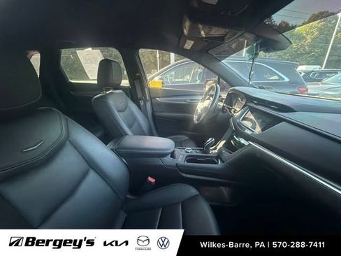 Used 2022 Cadillac XT5 Luxury AWD/4WD image 15
