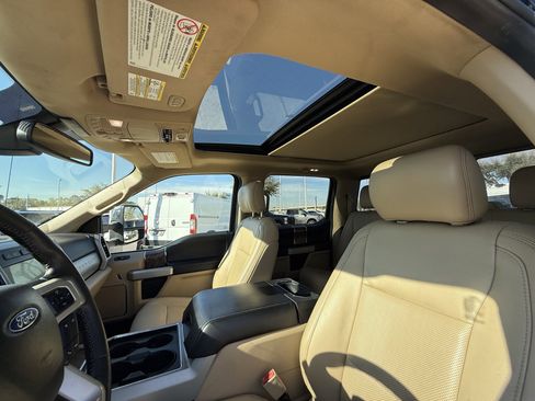 Used 2019 Ford F250 Lariat w/ Lariat Ultimate Package image 27