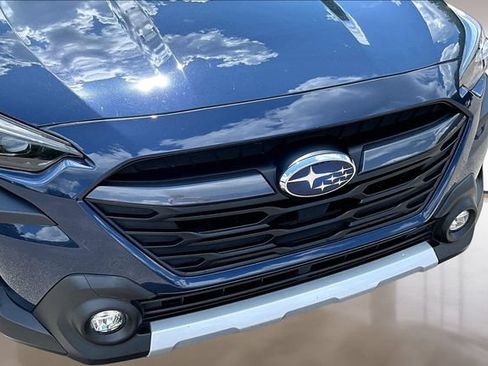 Used 2025 Subaru Outback Limited AWD/4WD image 28
