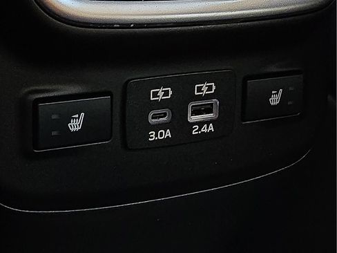 Certified 2024 Subaru Outback Limited AWD/4WD image 11