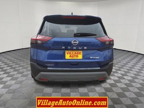 Used 2023 Nissan Rogue SV AWD/4WD image 3