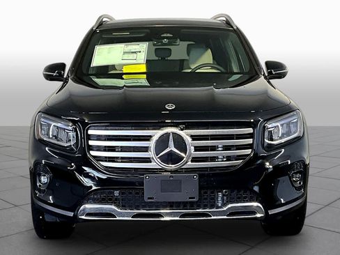 New 2026 Mercedes-Benz GLB 250 4MATIC image 2