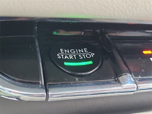 Certified 2023 Lincoln Nautilus FWD w/ Premium Package image 17