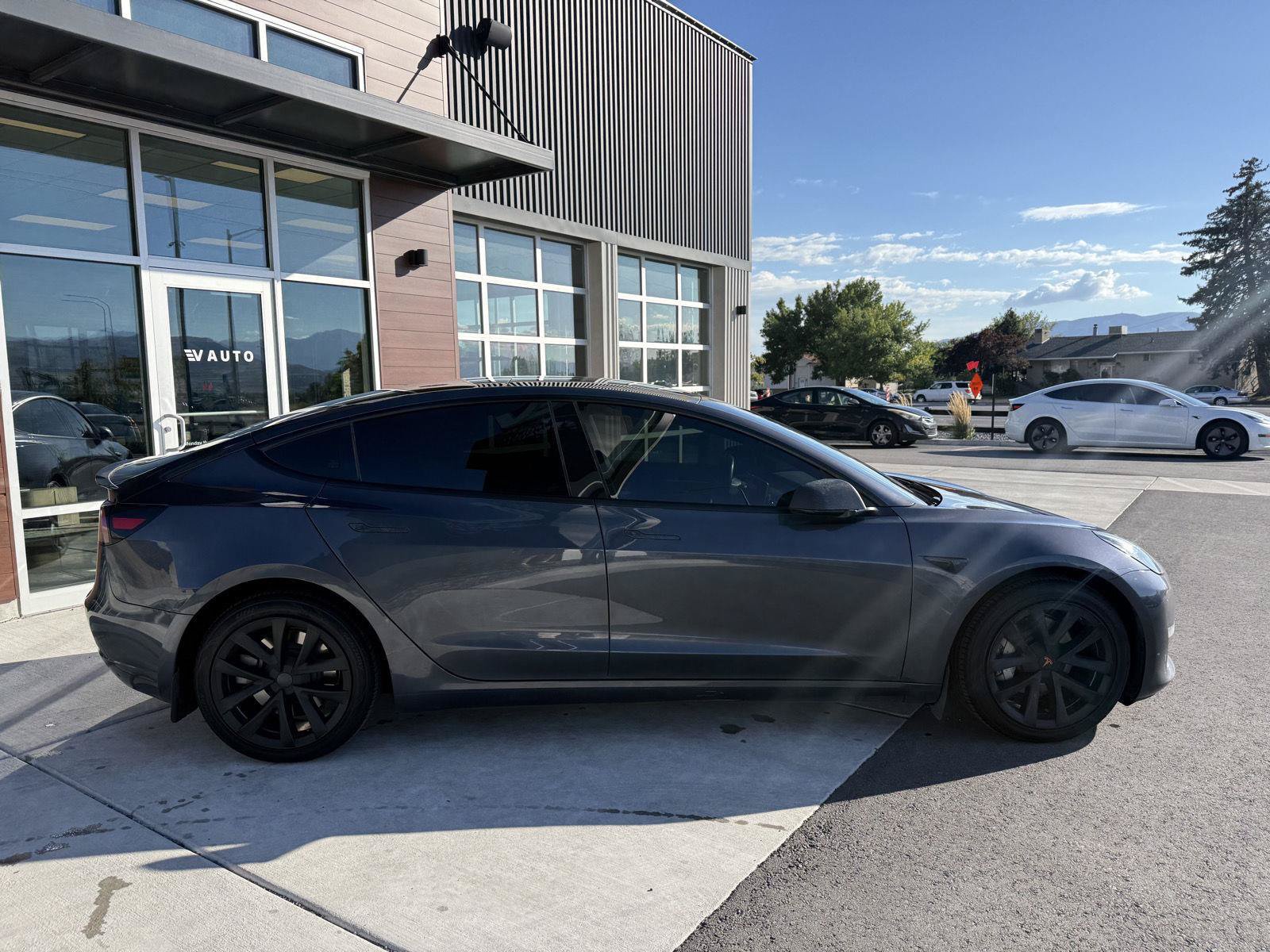 Used 2023 Tesla Model 3 Standard Range RWD image 9