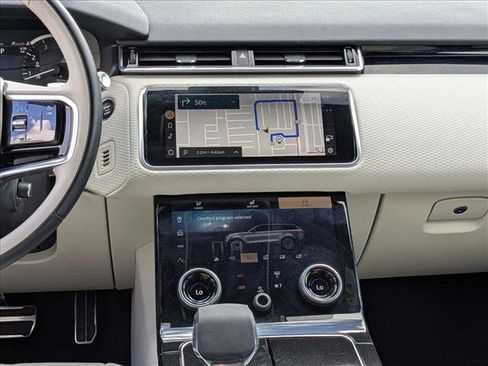 Used 2022 Land Rover Range Rover Velar R-Dynamic S image 14