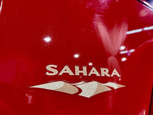 Used 2013 Jeep Wrangler Unlimited Sahara AWD/4WD image 14