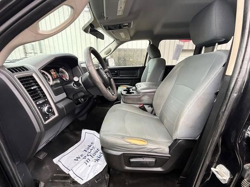Used 2017 RAM 1500 Express w/ Black Ram 1500 Express Group AWD/4WD image 14