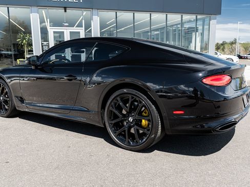 Used 2024 Bentley Continental GT Speed image 9