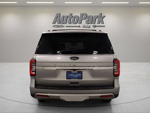 Used 2022 Ford Expedition Max Limited AWD/4WD image 9