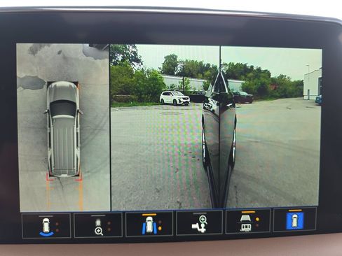 Used 2024 Chevrolet Suburban High Country w/ Max Trailering Package AWD/4WD image 27