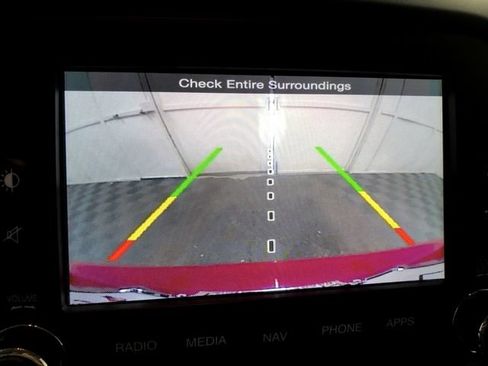 Used 2017 Jeep Renegade Trailhawk w/ Premium Trailhawk Package AWD/4WD image 23