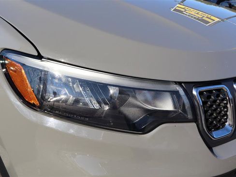 Used 2024 Jeep Compass Latitude image 24