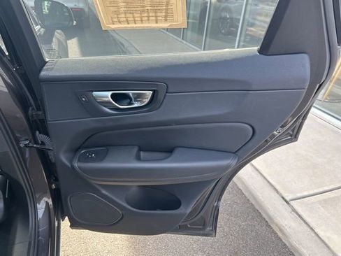Certified 2025 Volvo XC60 B5 Plus AWD/4WD image 12