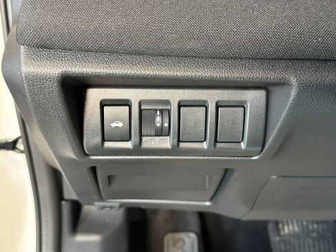 Used 2025 Subaru Legacy Premium AWD/4WD image 18