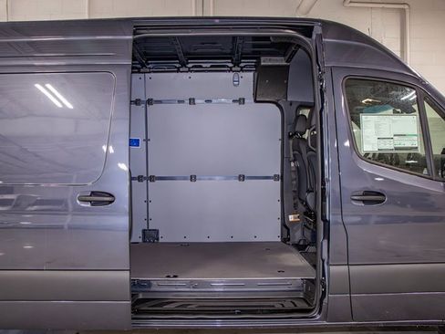 New 2025 Mercedes-Benz Sprinter 2500 image 3