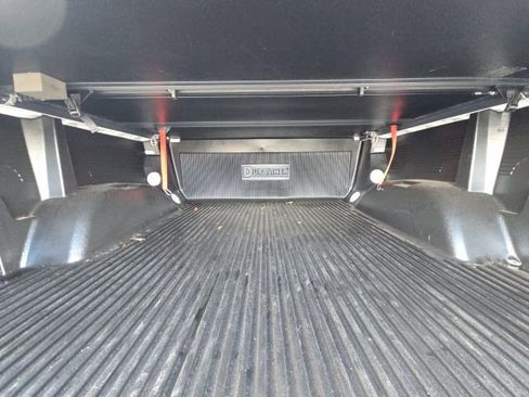 Used 2021 GMC Sierra 1500 Elevation w/ Preferred Package image 14