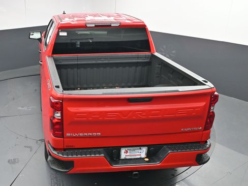 Used 2025 Chevrolet Silverado 1500 Custom image 38