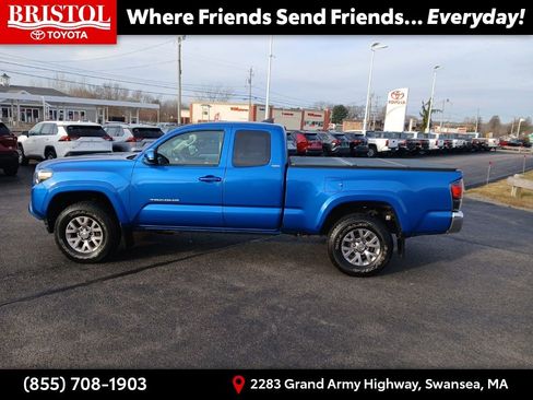 Used 2018 Toyota Tacoma SR5 image 5
