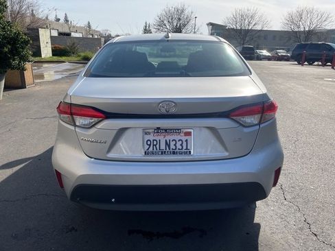 Certified 2025 Toyota Corolla LE image 5