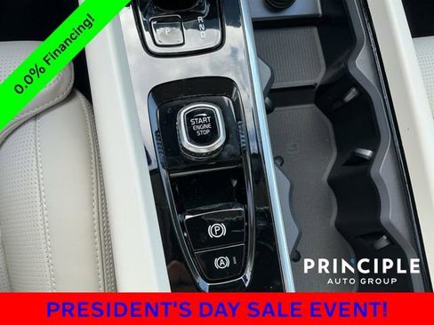 New 2026 Volvo XC60 B5 Ultra w/ Protection Package Premier image 18