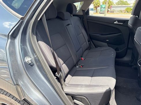 Used 2021 Hyundai Tucson Sport FWD image 15