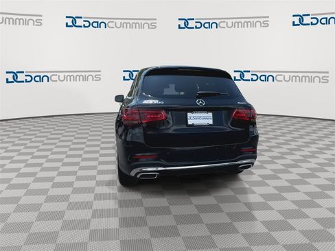 Used 2022 Mercedes-Benz GLC 300 4MATIC w/ AMG Line image 7