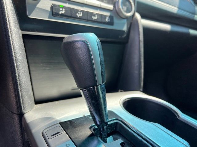 Used 2014 Toyota Camry SE w/ Fleet Convenience Package FWD image 21