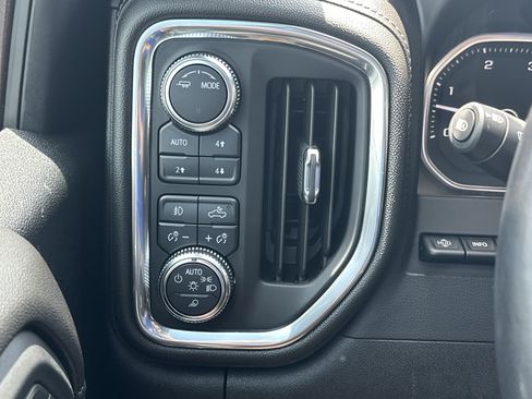 Used 2021 GMC Sierra 2500 Denali w/ Denali Ultimate Package AWD/4WD image 28