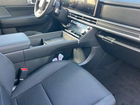 Used 2026 Hyundai Santa Fe SE image 34