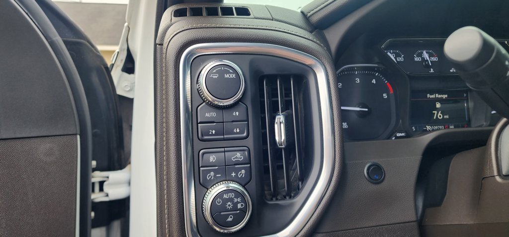 Used 2023 GMC Sierra 3500 SLT w/ SLT Premium Package AWD/4WD image 30
