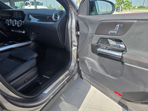 Certified 2025 Mercedes-Benz GLA 250 image 17