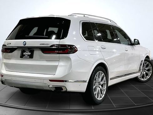 Used 2023 BMW X7 xDrive40i w/ Premium Package AWD/4WD image 2