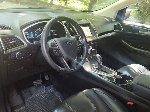 Used 2017 Ford Edge Titanium w/ Equipment Group 301A AWD/4WD image 7