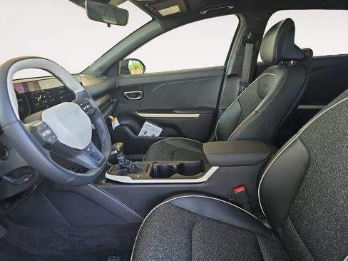 Certified 2025 Kia K4 GT-Line w/ GT-Line Sunroof Package FWD image 21