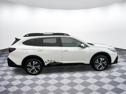 Used 2022 Subaru Outback Limited AWD/4WD image 8